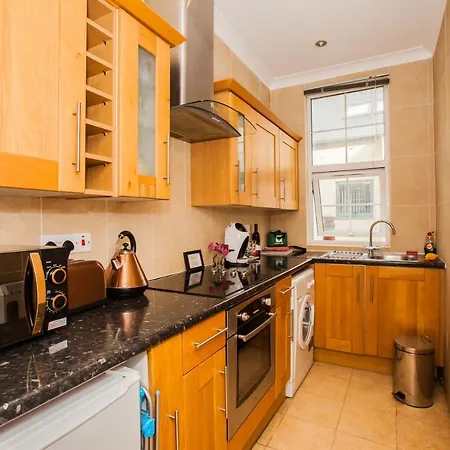 Remarkable Studio Apartment In Central London Exterior foto
