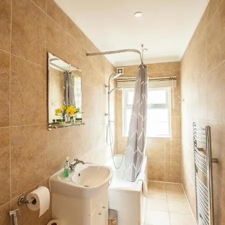 Remarkable Studio Apartment In Central London Exterior foto